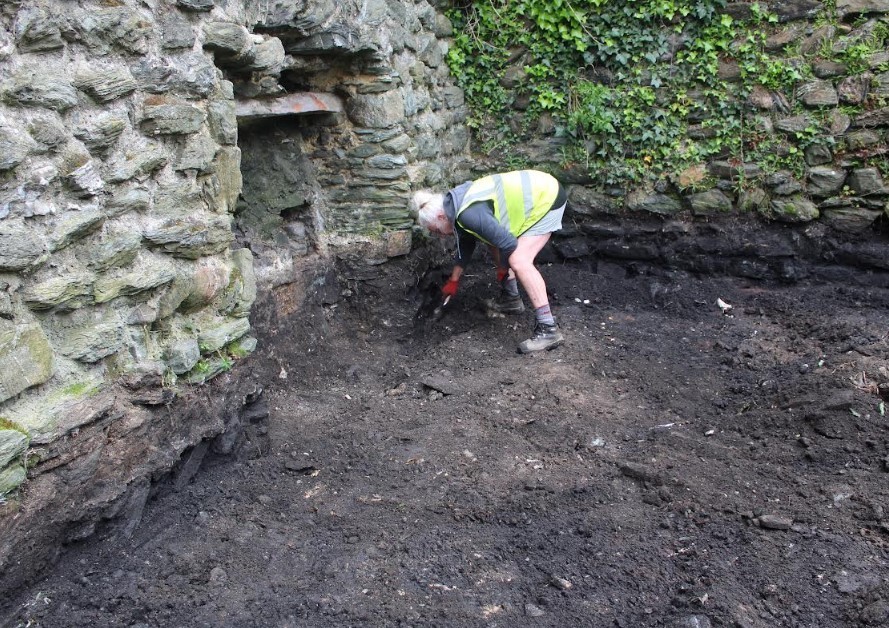 Archaeologist Anne-Marie Oattes working on the site at Holyhead (Image Heneb: Gwynedd Archaeology)