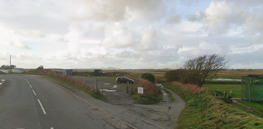 The land where the Anglesey Golf Club at Rhosneigr wants to put storage facilities Image Google Map